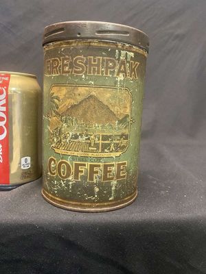 Antique Fresh Pak Coffee Can w/Black Graphics
Keywords: Black Americana;Antique;Collectable;Coffee Can;eldred;allcpgphotos