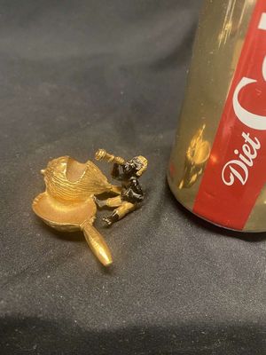 Lupte Miniature Blackamoor Cigarette Holder Ashtray
Keywords: Antique;Collectable;Blackamoor;Cigarette Holder;Ashtray;eldred;allcpgphotos