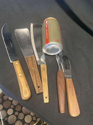 (5) Riveted Knives & Scooper
Keywords: Antiques;Collectables;Kitchen Tools;Ice Cream Scooper;eldred;allcpgphotos