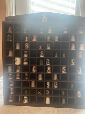 Nanas Thimble Collection 56 Thimbles plus 3 Crystals and Sponge Bob
Keywords: Antique;Collectable;eldred;allcpgphotos