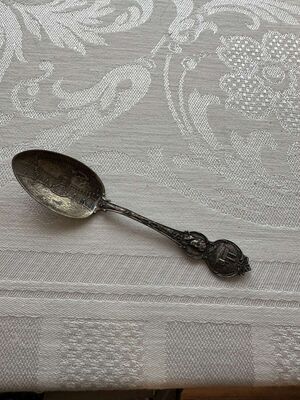 St. Louis 1904 World's Fair Sterling Silver Spoon Antique Silver Souvenir Spoon Festival Hall & Cascade Gardens
Keywords: Antique;Sterling;Silver;1904;World's Fair;St. Louis;Spoon;Fesitival Hall;Cascade Gardens;Souvenir;eldred;allcpgphotos