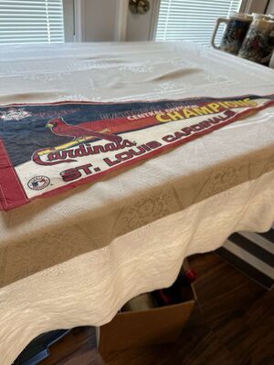 Cardinals 2000 Pendant National Baseball League Central Division
Keywords: Cardinals;2000;Pendant;Baseball;Central Division;eldred;allcpgphotos