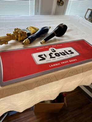 Vintage St. Louis Bar Mat & 3 Beer Tappers Anheuser Busch - Shock Top, Michelob & Amber Boch 
Keywords: Vintage;St. Louis;Bar Mat;Beer Tapper;Anheuser Busch;Shock Top;Michelob;Amber Boch;Advertising;eldred;allcpgphotos