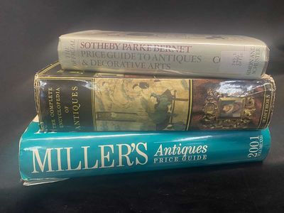 (3) Antique Guides Hardback - Sotheby, Miller's Price Guide & Encyclopedia of Antiques
Keywords: Antique;Collectable;Hardback Book;Price Guide;eldred;allcpgphotos