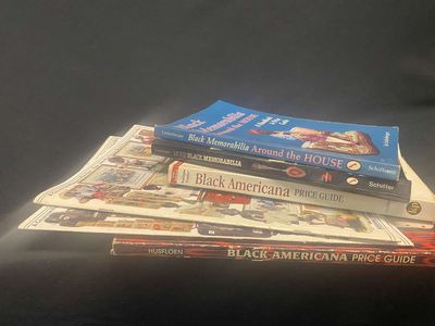 (4) Black Americana Memorabilia Guides (2) Paper Back & (2) Auction Catalogs
Keywords: Collector Books;Collector's Guides Antique;Collectable;Auction Cataglog;eldred;allcpgphotos