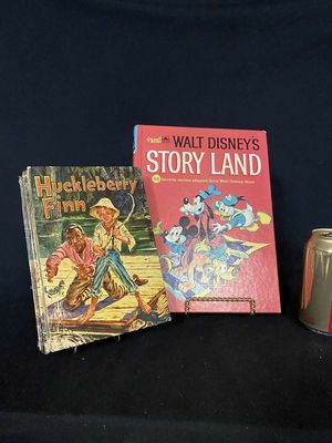 1939 Huckleberry Finn & 1962 Walt Disney Storyland Book
Keywords: Collectible;Books;Huckleberry Finn;Disney;eldred;allcpgphotos
