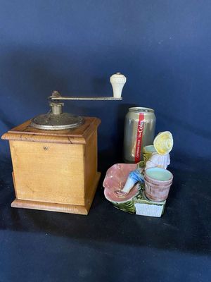 1950's Brasil Coffee Grinder & Antique Black Americana Match & Cigarette Holder Ashtray
Keywords: Antique;Vintage;Collectable;Coffee Grinder;Black Americana;Ashtray;Match Holder;Cigarette Holder;eldred;allcpgphotos