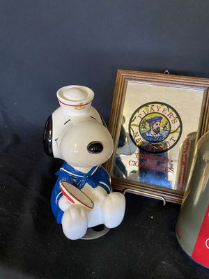 Vintage Player's Navy Cut Advertising Mirror & Snoopy Schmid Music Box 1986
Keywords: Vintage;Collectable;Advertising;Mirror;Music Box;Snoopy;Schmid;eldred;allcpgphotos