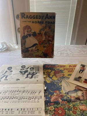 Little Black Sambo Book, (3) Supplemental Education w/Stereotypical Black Characters, (2) Raggedy Annn Books w/Beloved Belindy & Picaninny Songbook 
Keywords: Antique;Black Americana;Little Black Samblo;Raggedy Ann;Beloved Belindy;Picanininny;Songbook;eldred;allcpgphotos