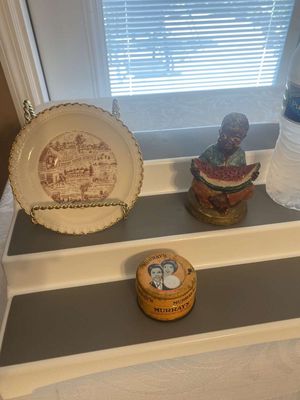 Antique Watermelon Chalkware "Way Down South", Murray's Pomade Tin & Stephen Foster Museum Souvenir "Old Black Joe"
Keywords: Antique;Black Americana;Chalkware;Watermelon;Murray's Pomade;Stephen Foster;Souvenir;eldred;allcpgphotos